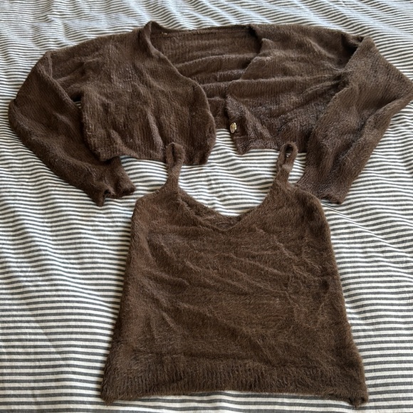 Crop cardigan and tank combo - Picture 2 of 2